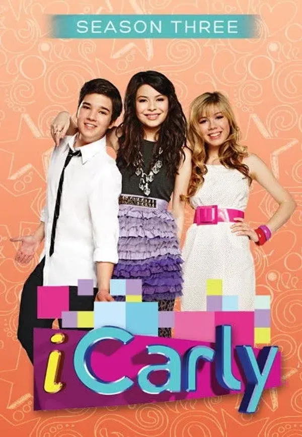 Poster phim Cô Bé Internet Carly (Phần 3) trên Phim Mới